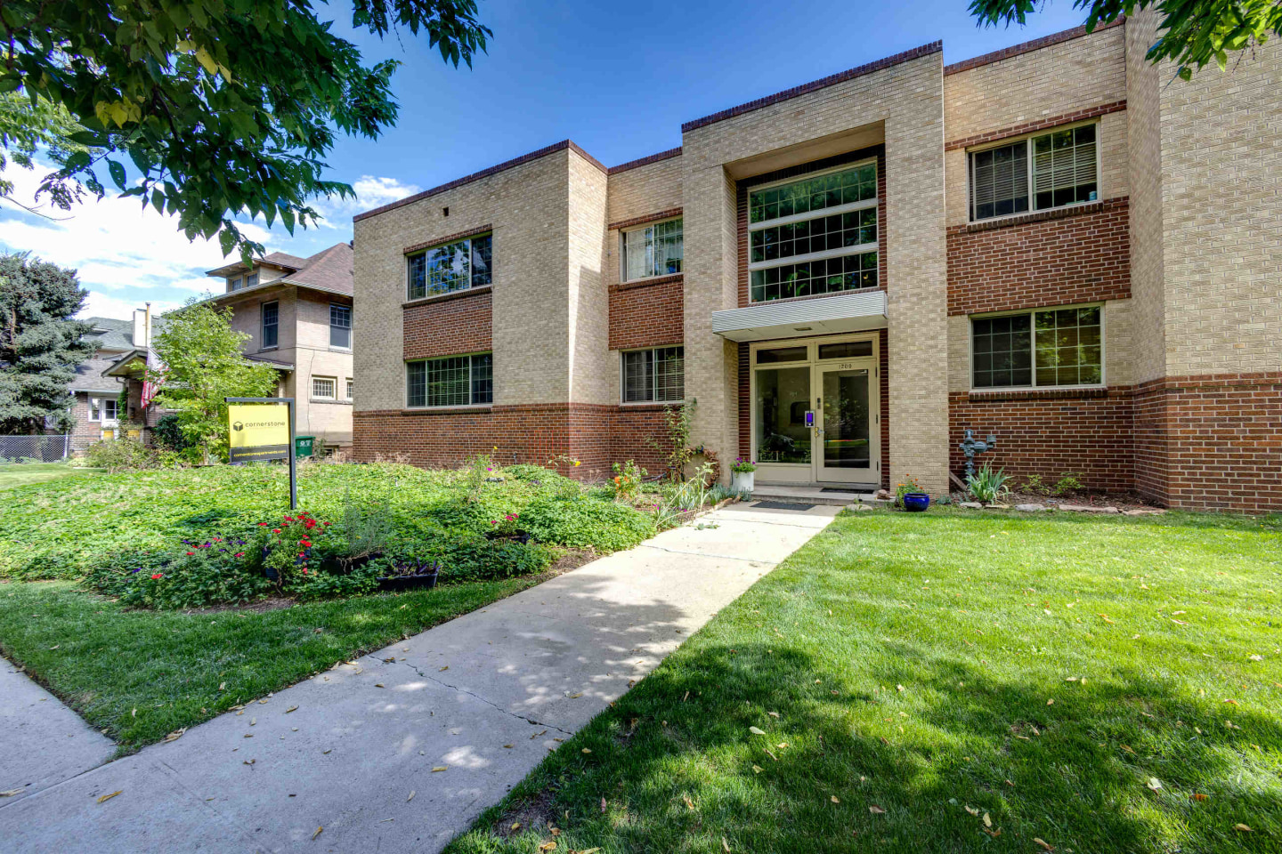 1200 St. Paul St. Apartments Image 1