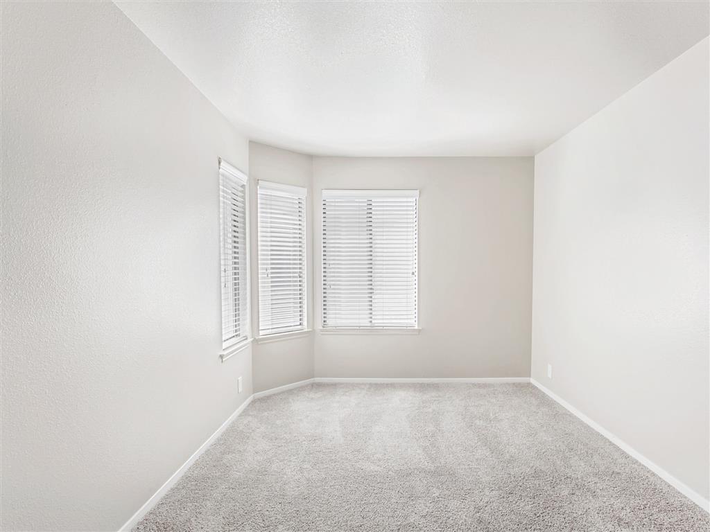 James Pointe Apartments Image 157