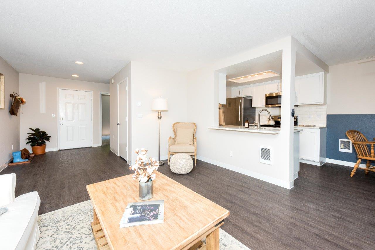 Townhomes with a View Image 8