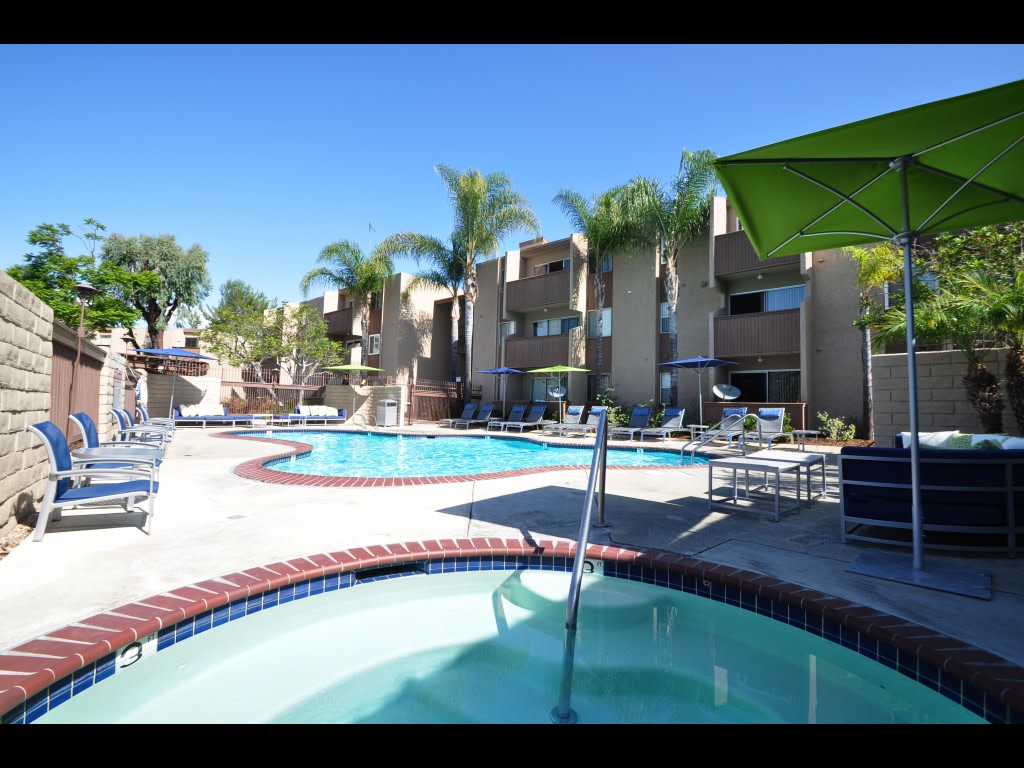 Pacific Bay Club Image 9