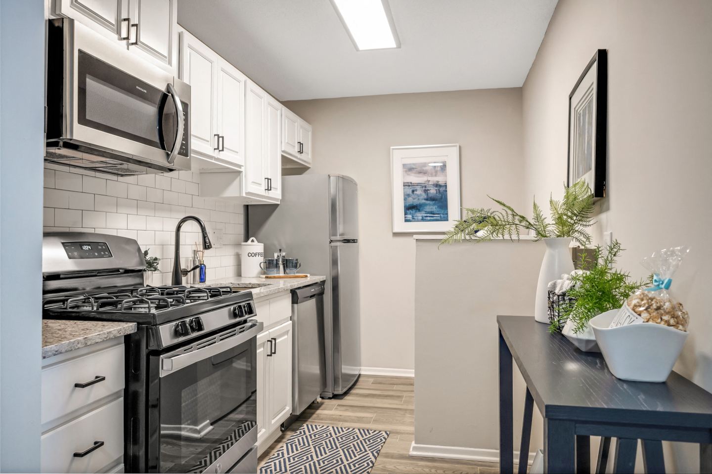 Cary Pines Apartments Image 2