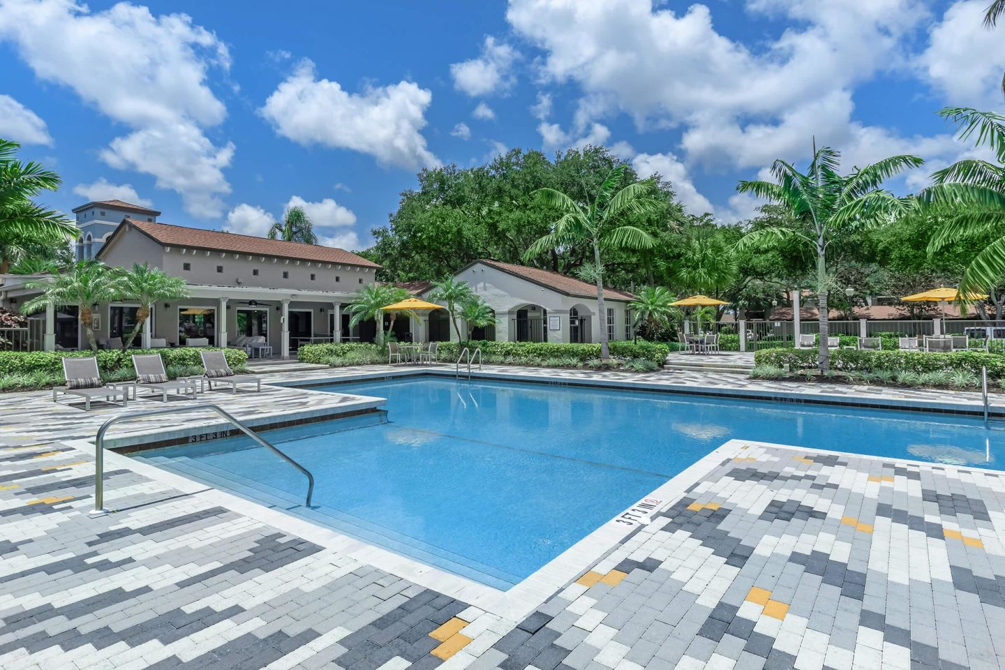 Latitude Pointe Image 9