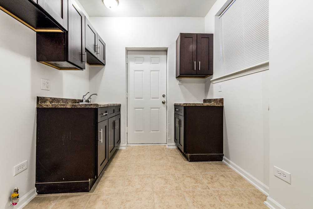 418 S Laramie Image 1