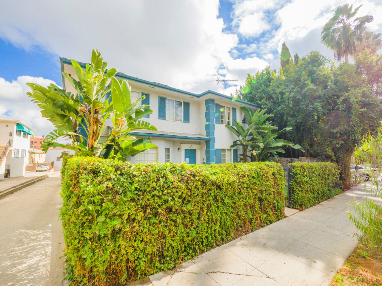 1812-1816 Grace Ave. Image 1