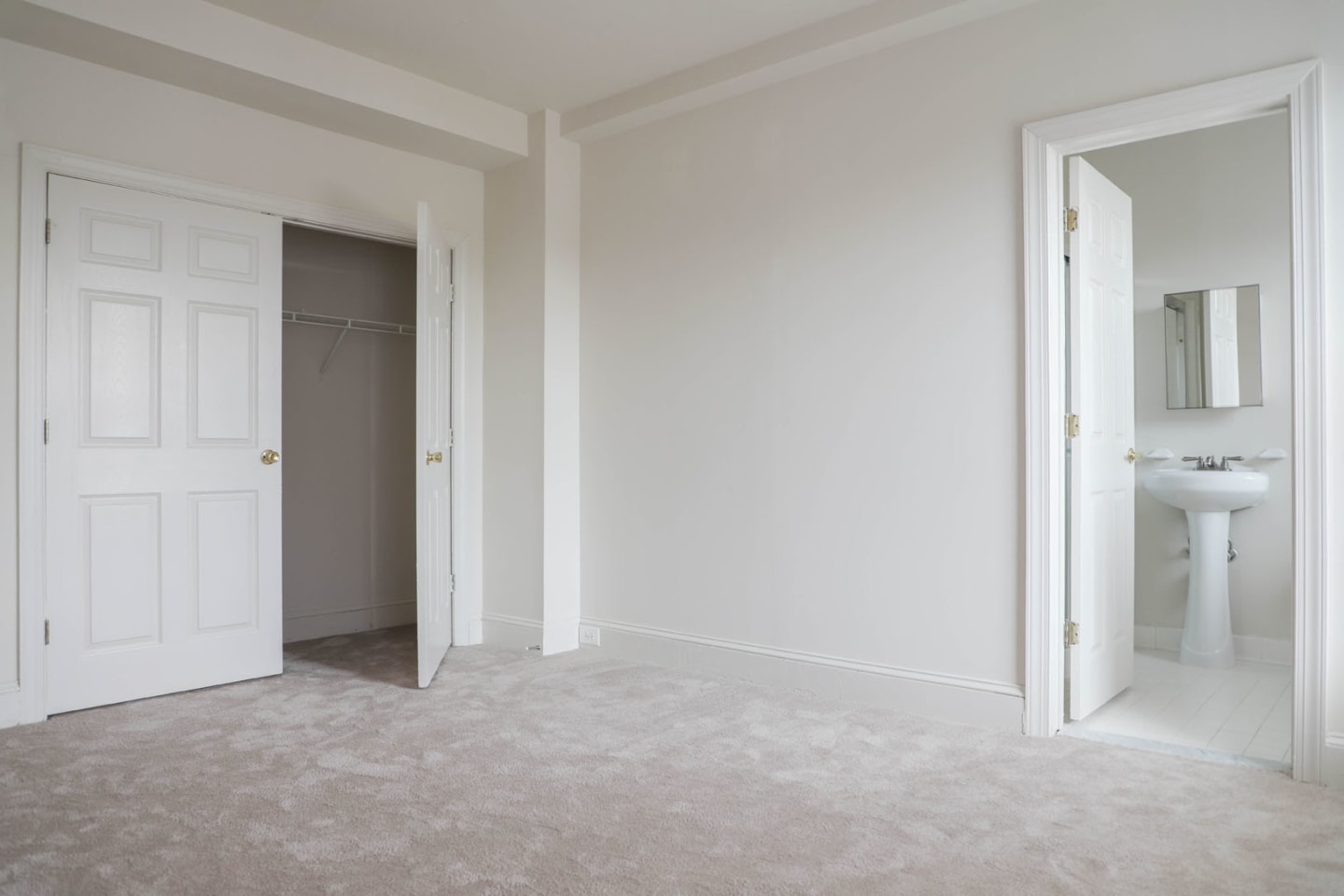 Ingram Manor Image 7