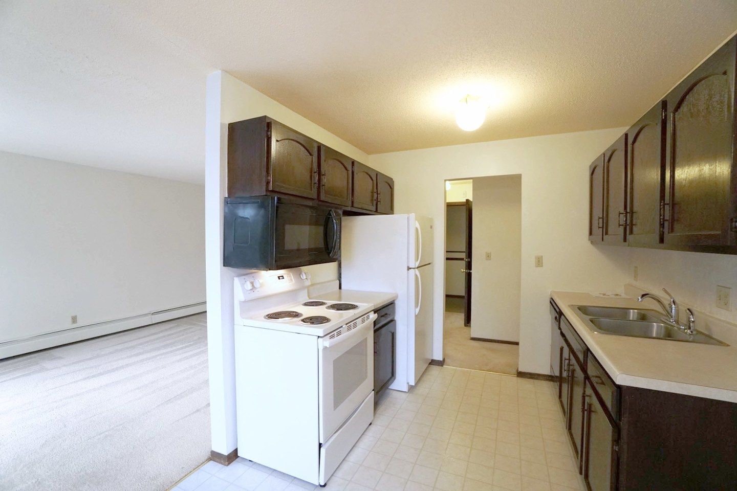 Bellows Court Image 3