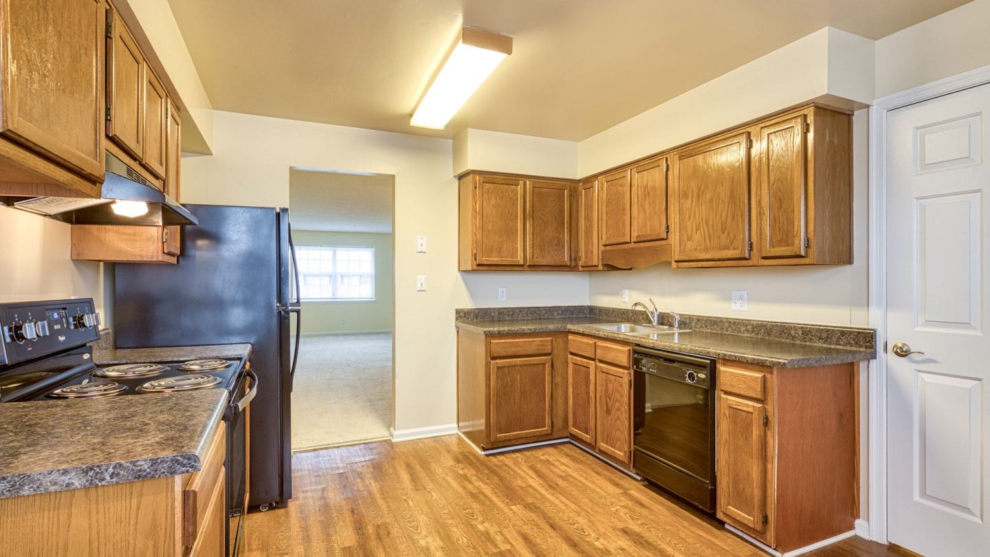 Holly Point Apartments Image 38