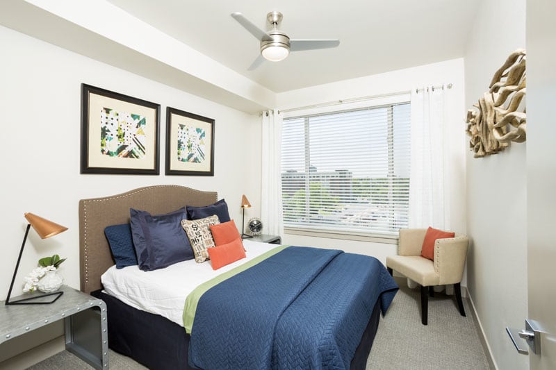 7/S Denver Haus Image 1