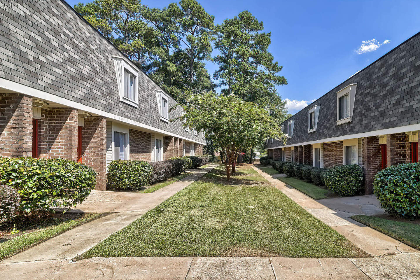 The Farrington Apartment Homes Image 21