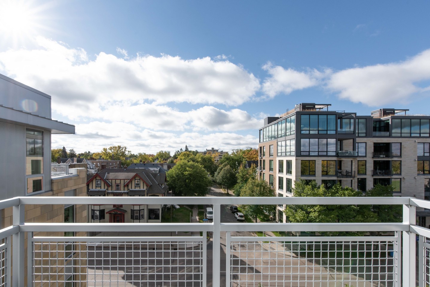 1800 Lake Uptown Image 11