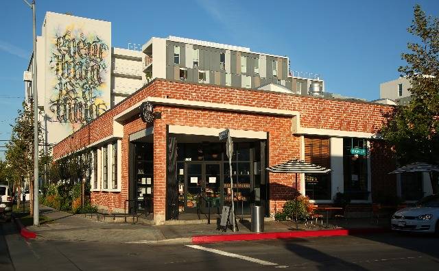 The Geffen Image 19