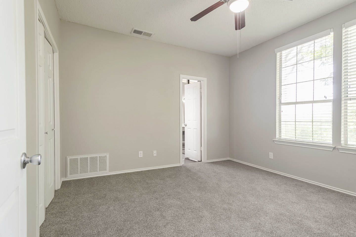 Broadmoor Villa Image 18