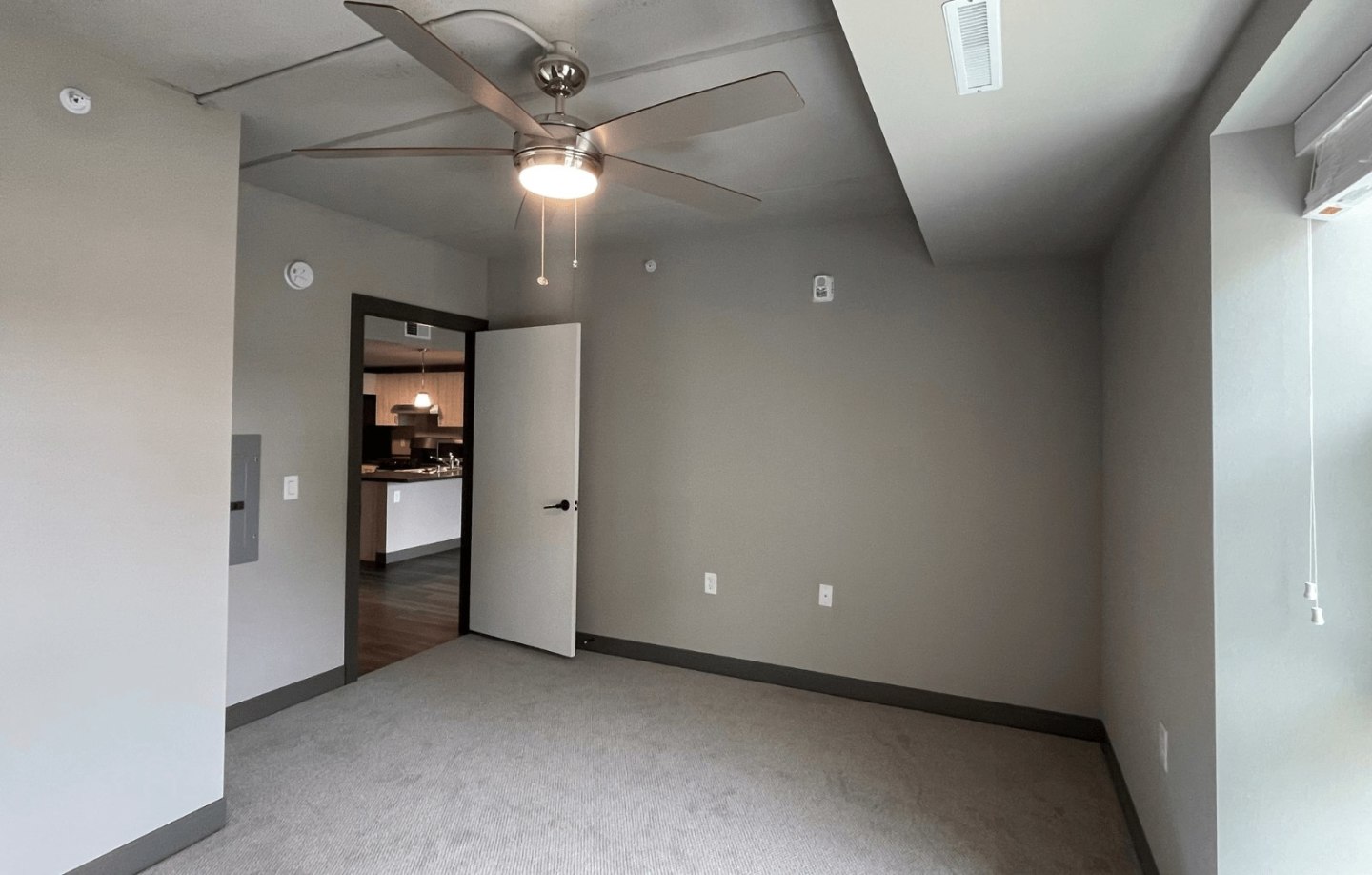 Park Cedar Apartments - Affordable Housing Image 15