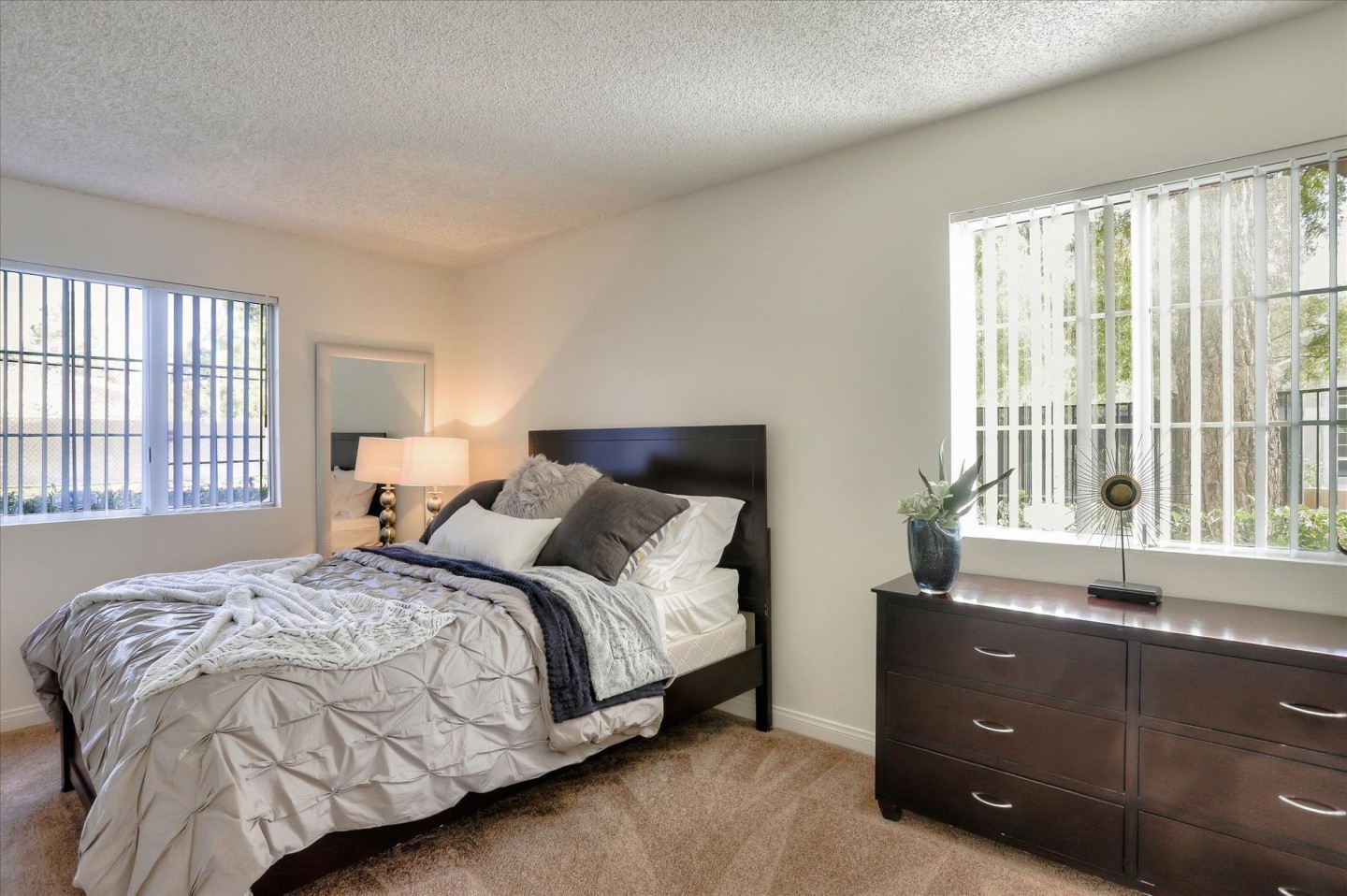Sterling Summerland Image 13