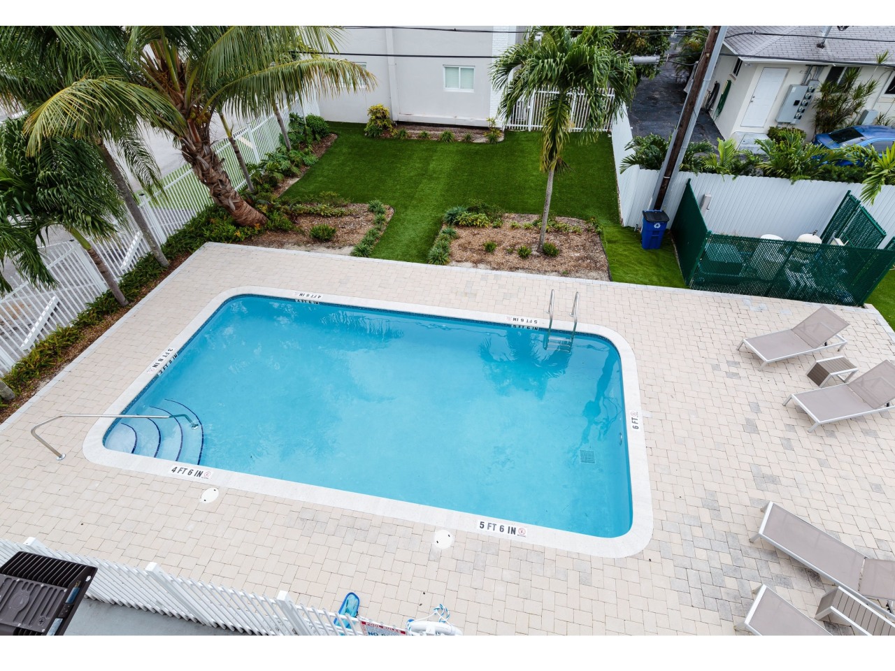Miami Shores Luxury Apartments Image 12