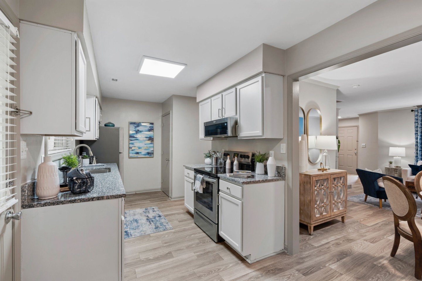 Edwards Mill Townhomes & Apartments Image 2