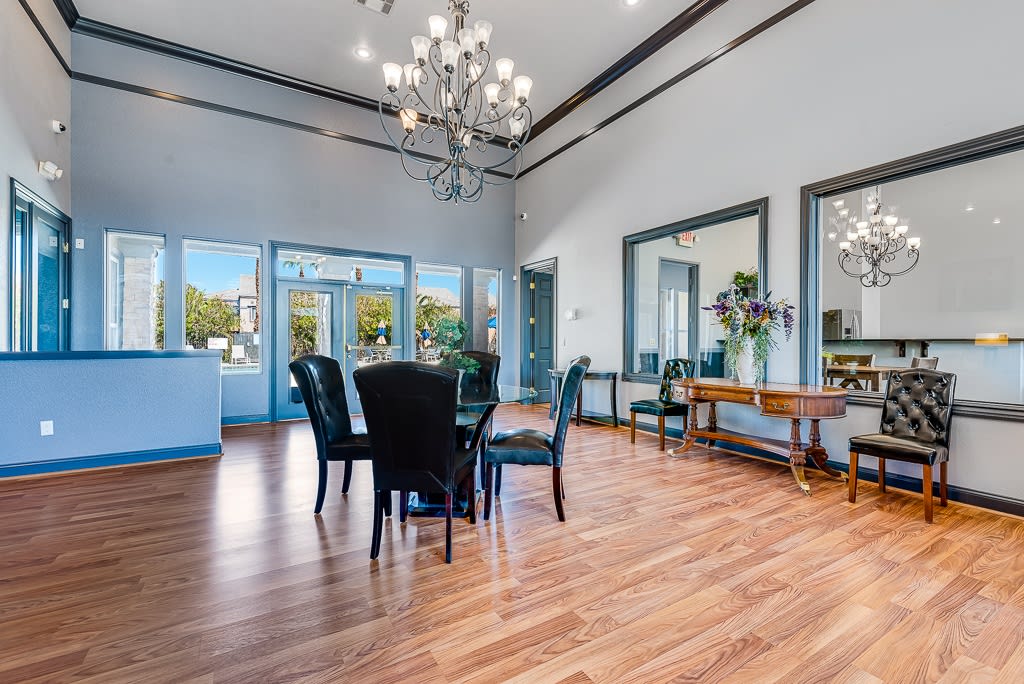 Pinehurst Condominiums Image 3