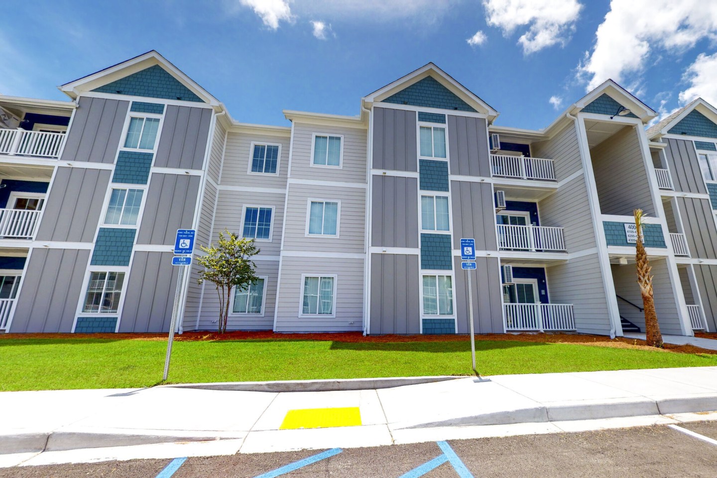 Coastal Club Apartments Image 53