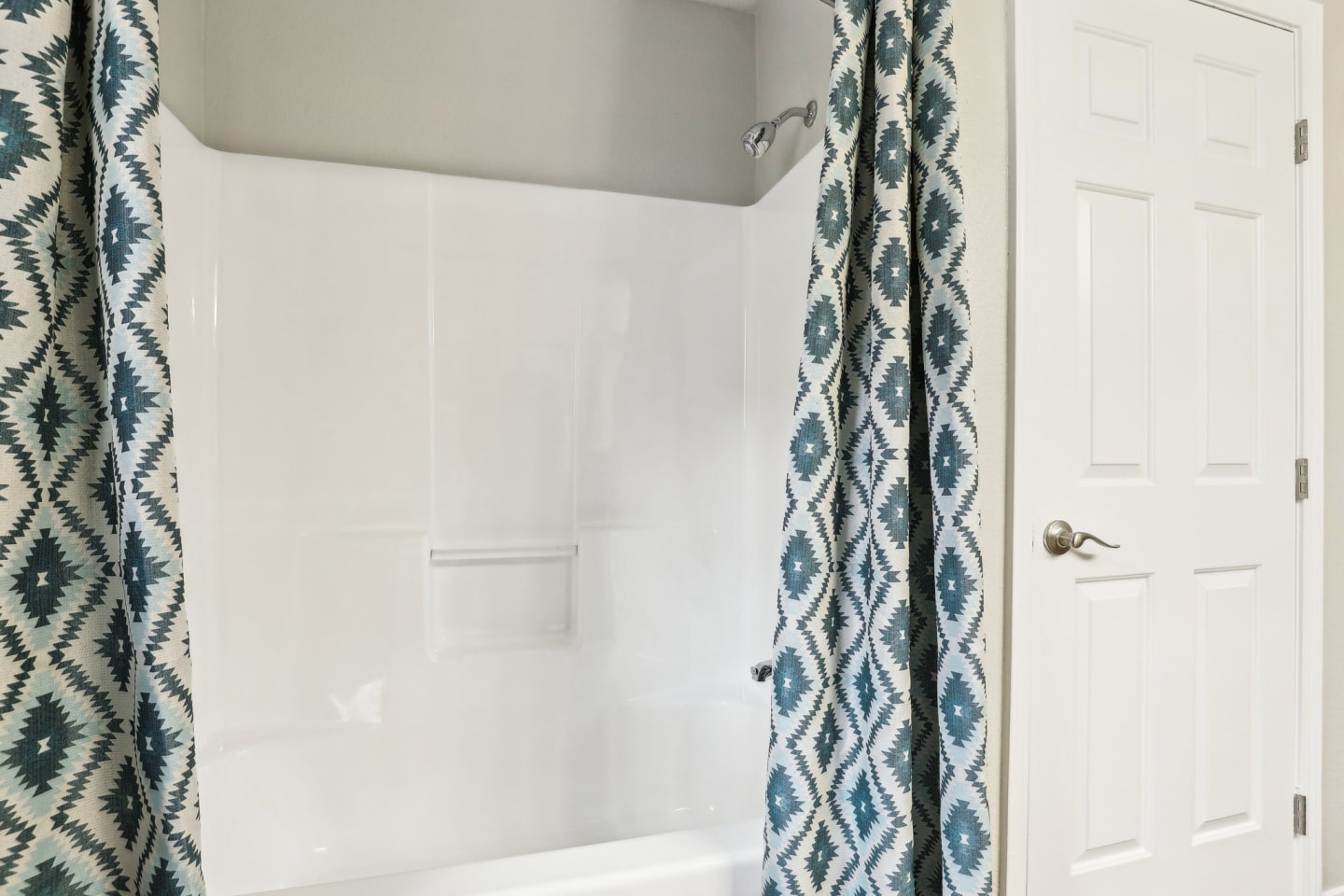 Senior Housing - Valley View by Welltower Living Image 27