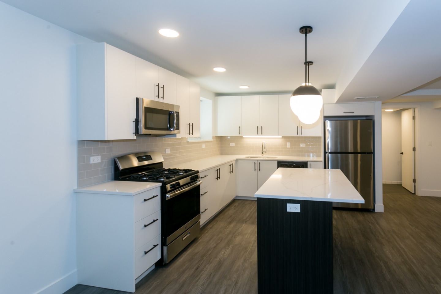 1413-15 E 53rd Image 10