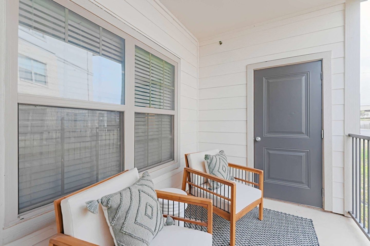 Pecan Springs Image 12