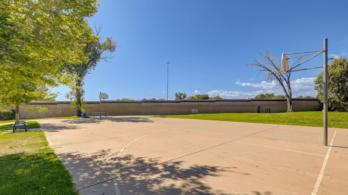 Villas on 76th Image 34
