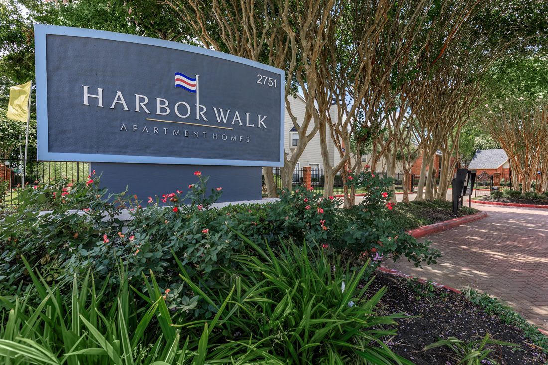 Harbor Walk Image 7
