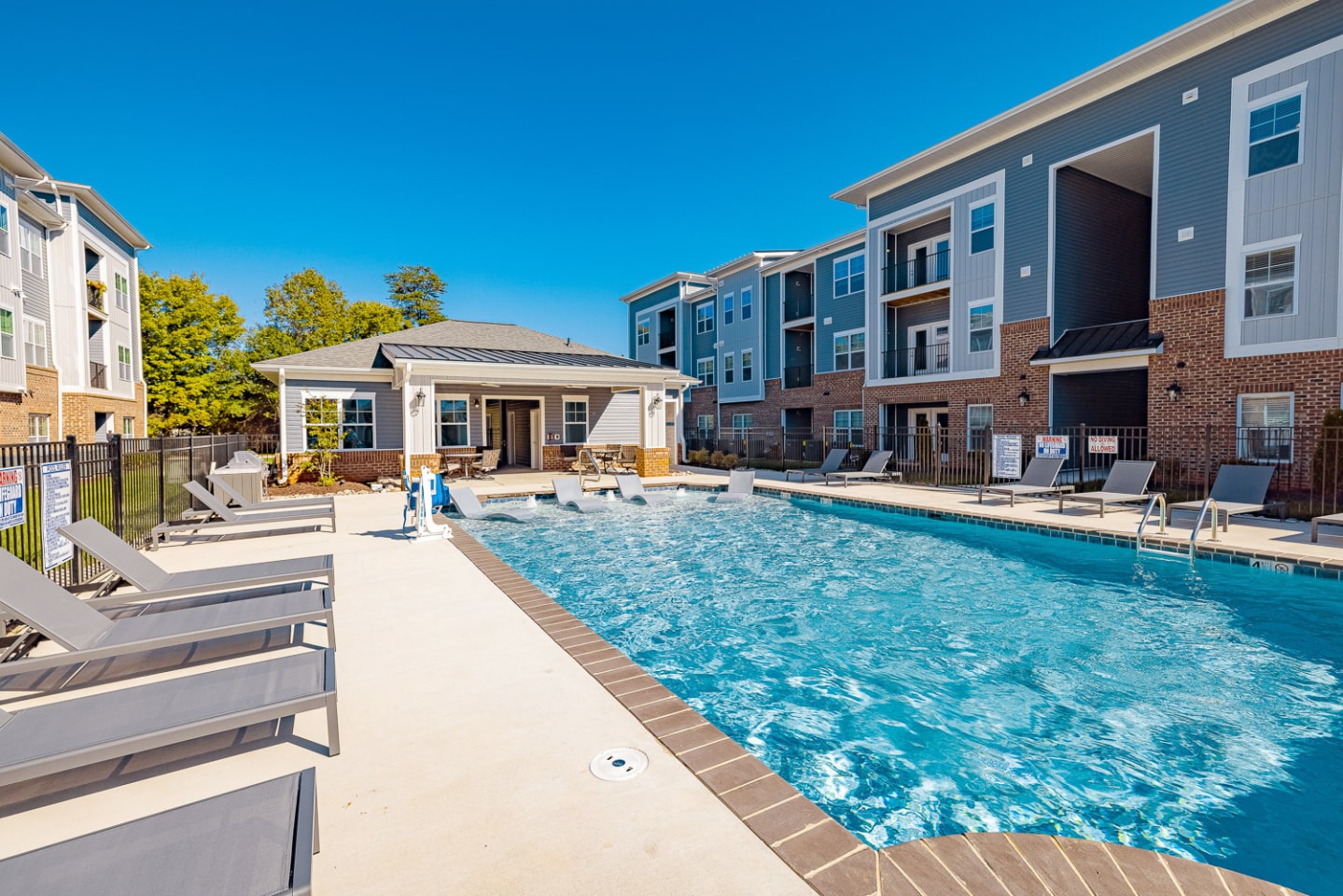 Grand Oaks Apartments Image 38