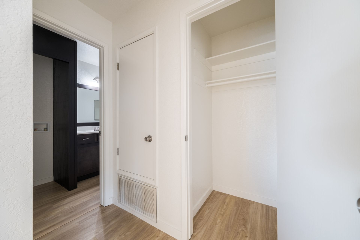 Manteca Golf and Tennis Villas Image 21