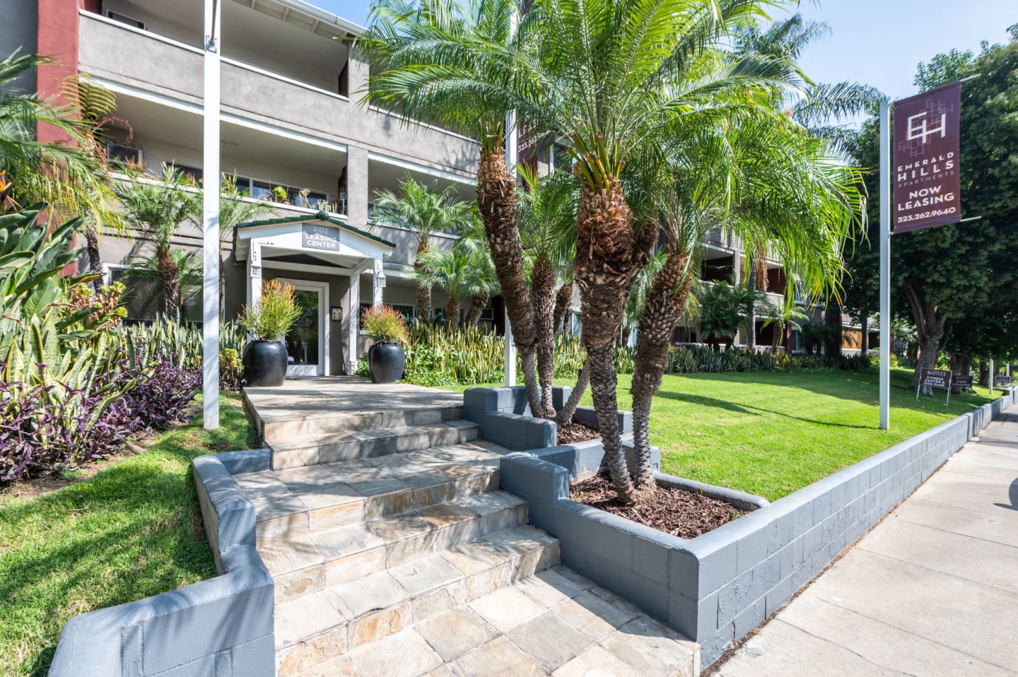 Emerald Hills Apartment Homes Image 1