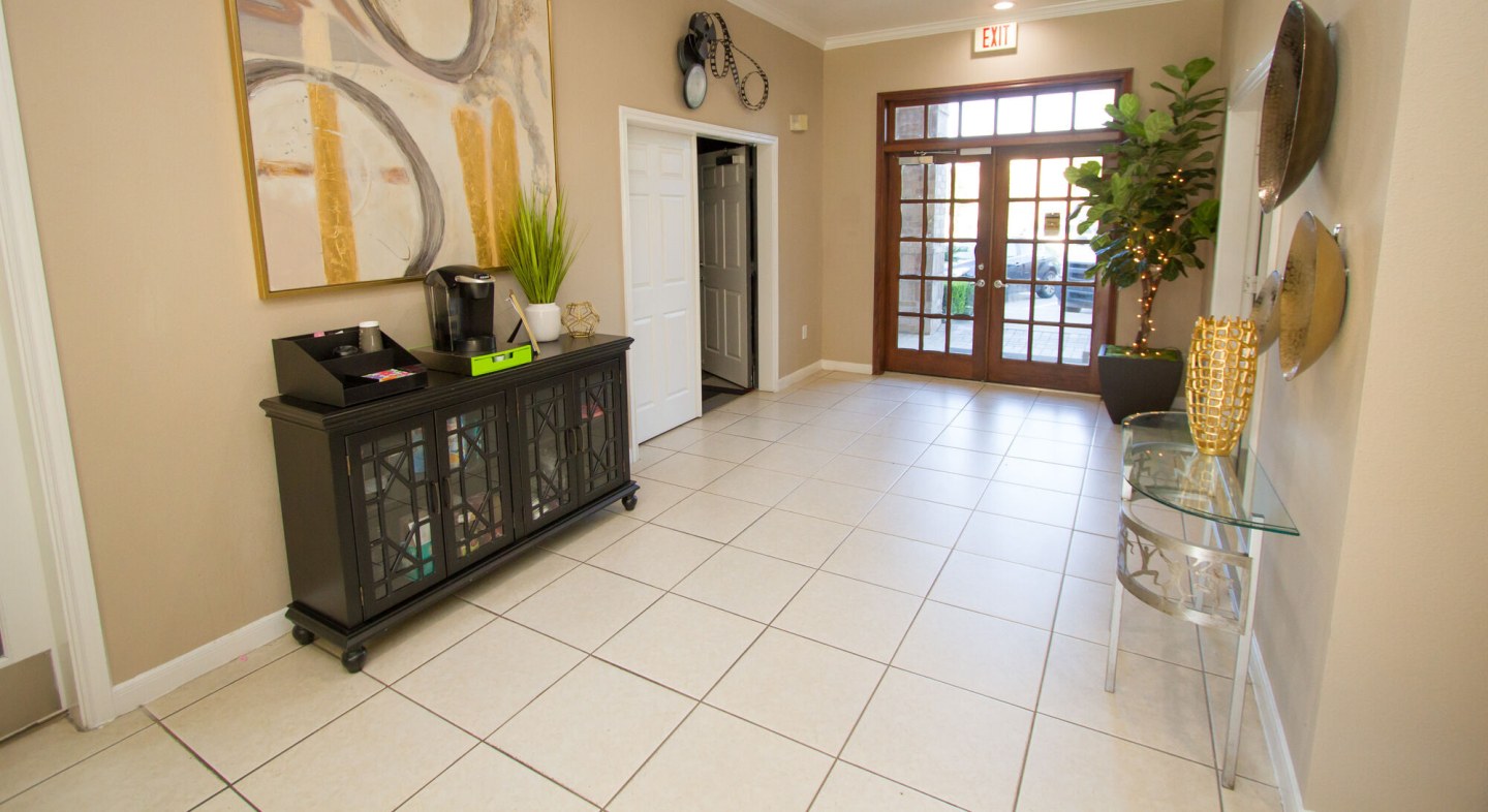 The Veranda Image 2
