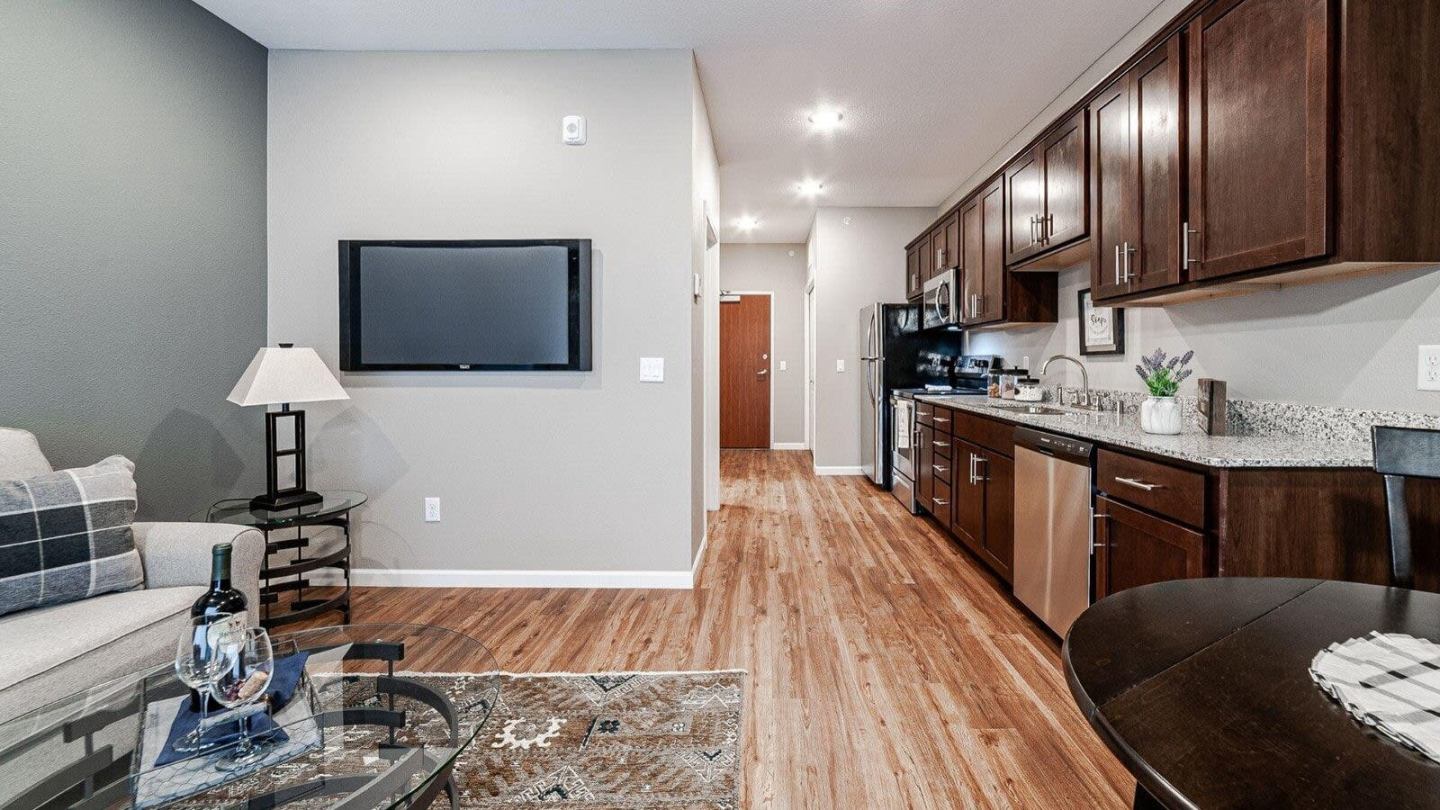 Encore Apartments Image 6