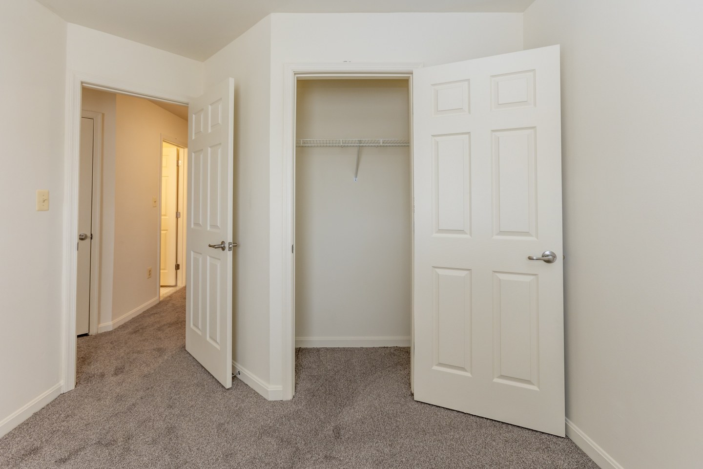 Carlson Woods Townhomes Image 20