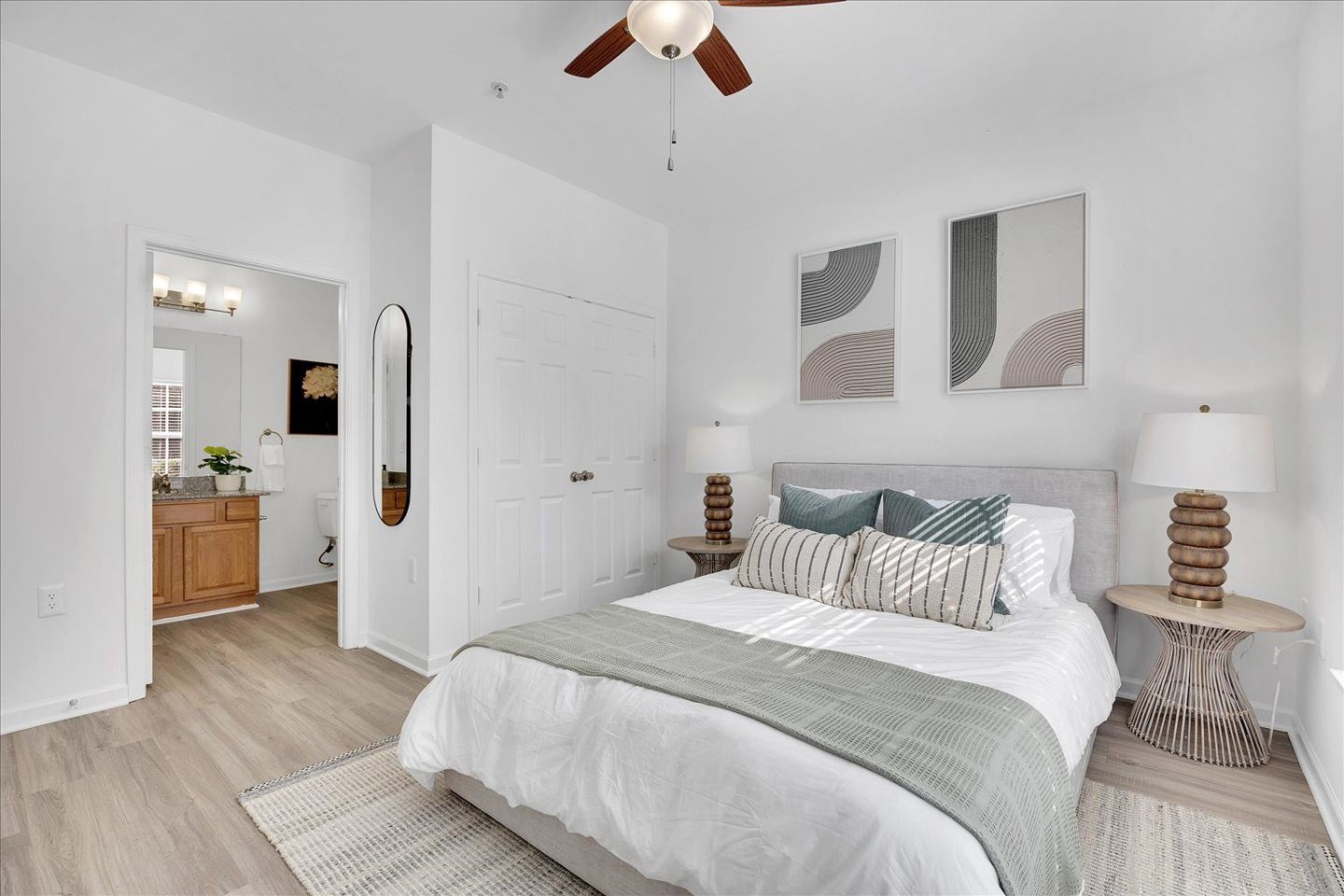 Flats at Leland Image 44