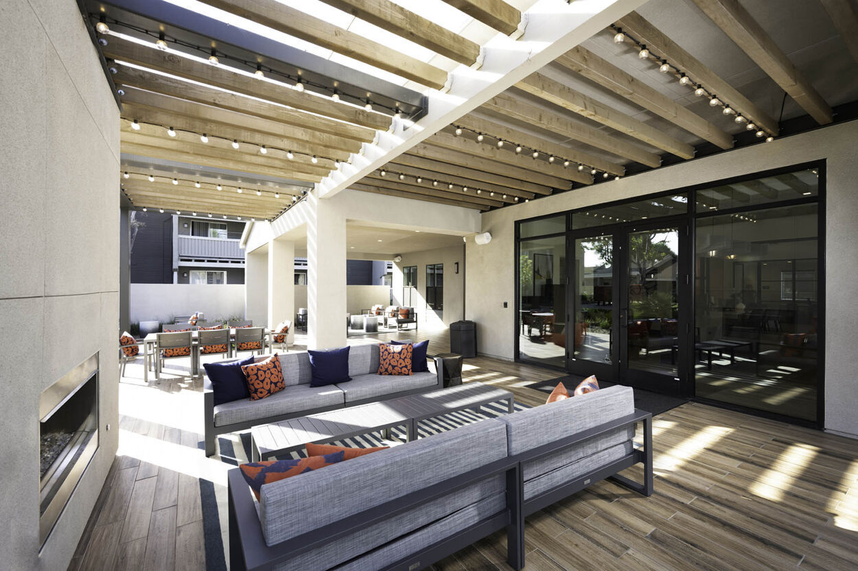 Axiom Tustin Image 13
