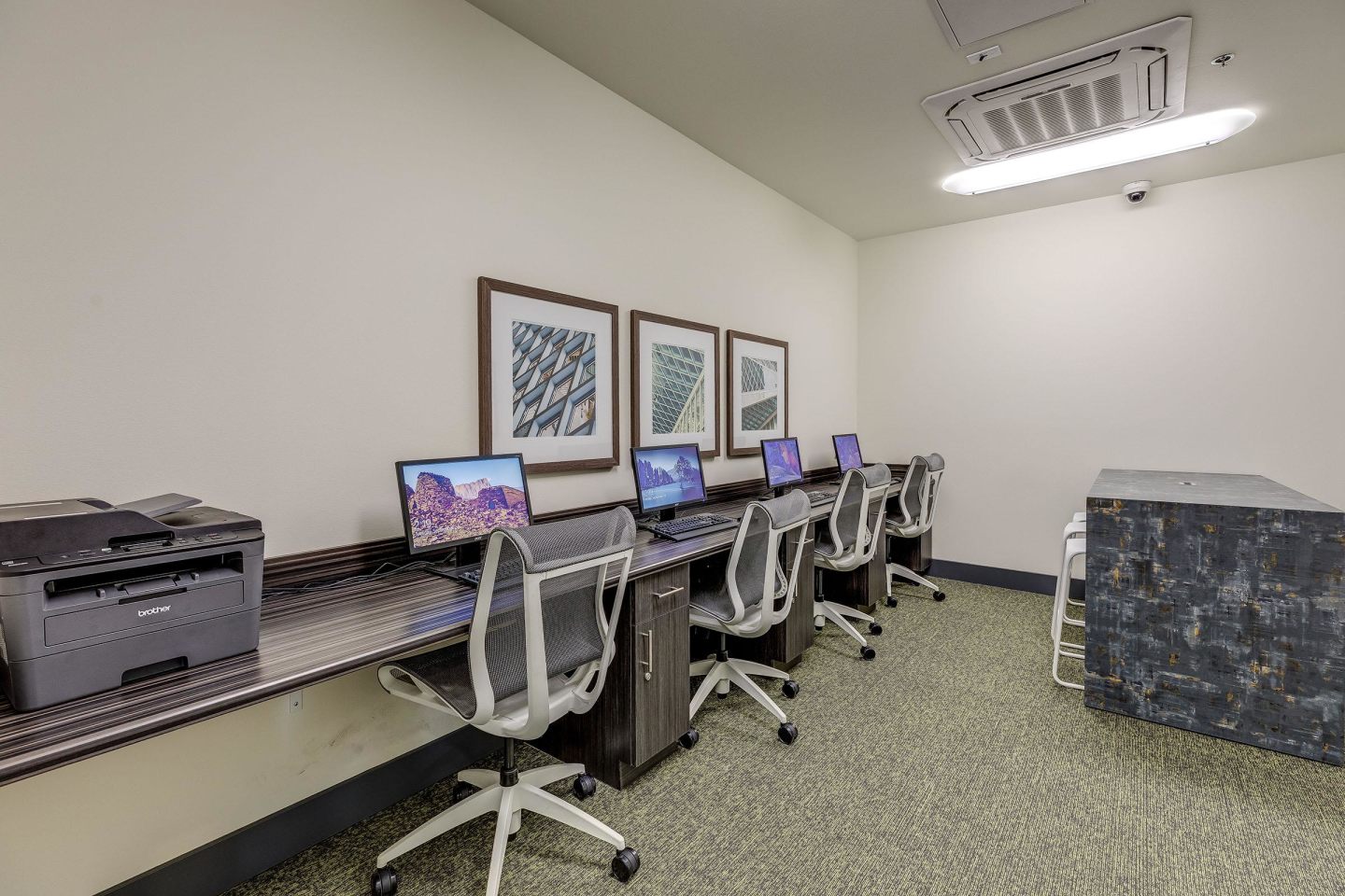 Latitude 112 Image 10