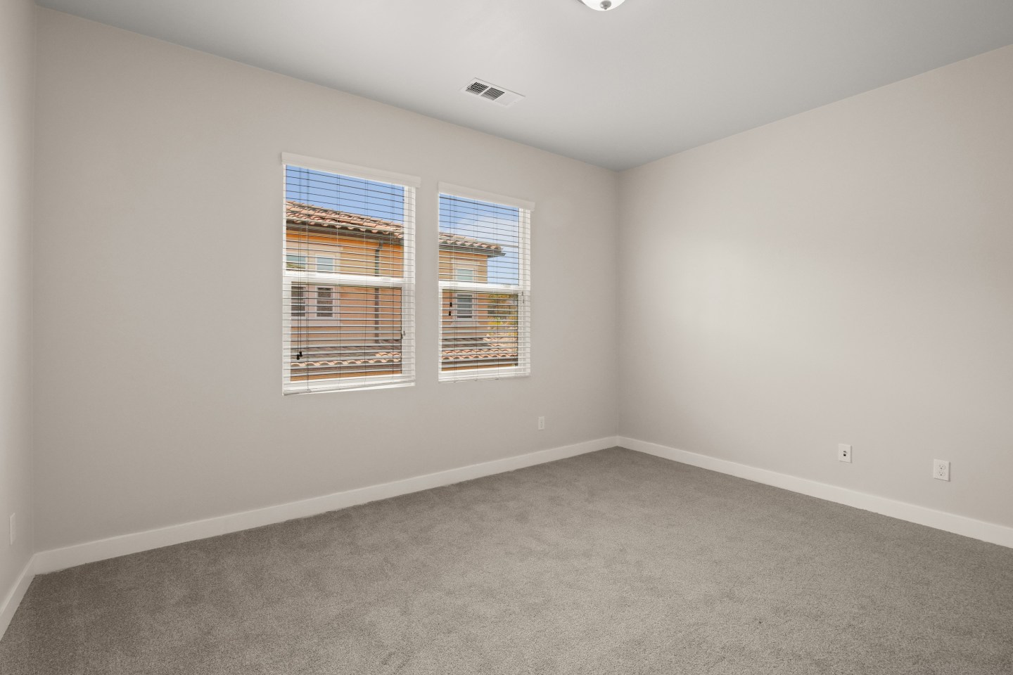 CasaLago Eastlake Image 29