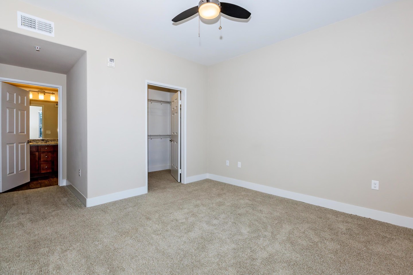 Sendero Gateway Apartment Homes Image 42