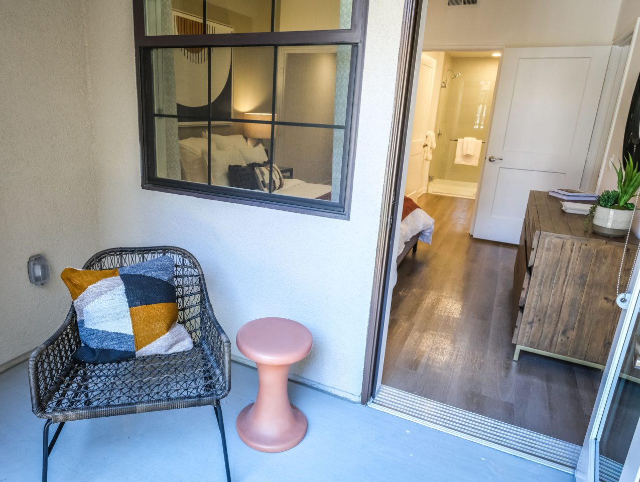 The Courtyards Pacific Village Image 31