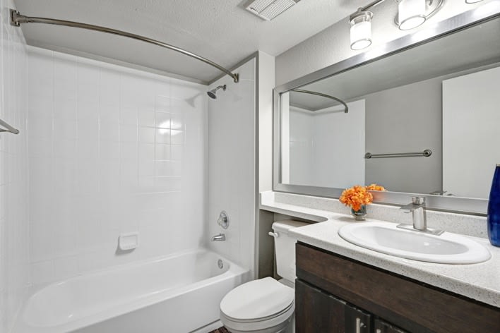 Summit Riverside Apartments Image 13