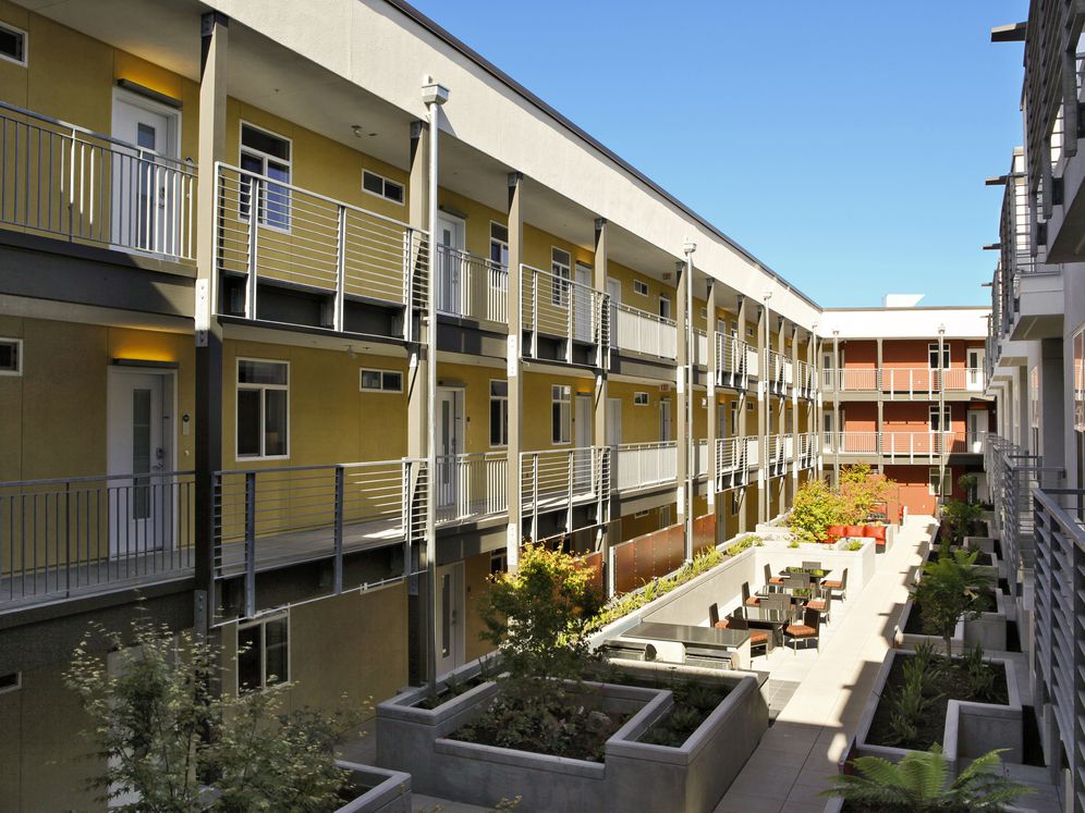 Avalon Ocean Avenue Image 29