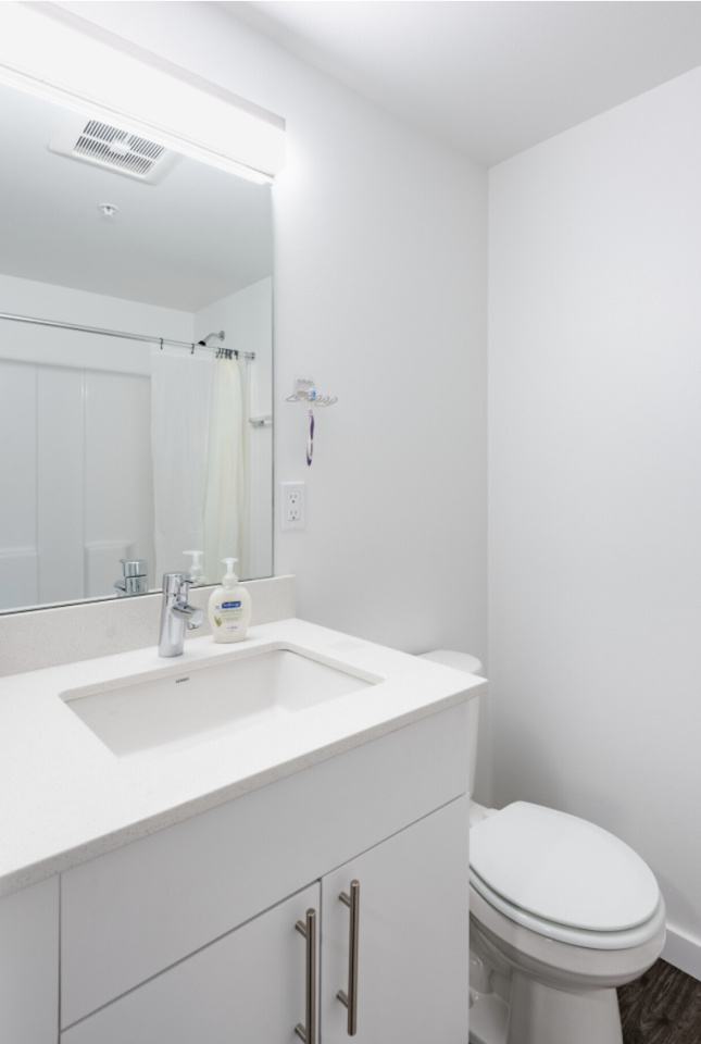 Montclair Apartments - Student Housing Image 14