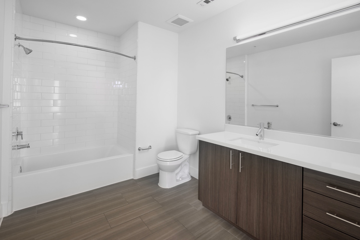 Loft House Image 29