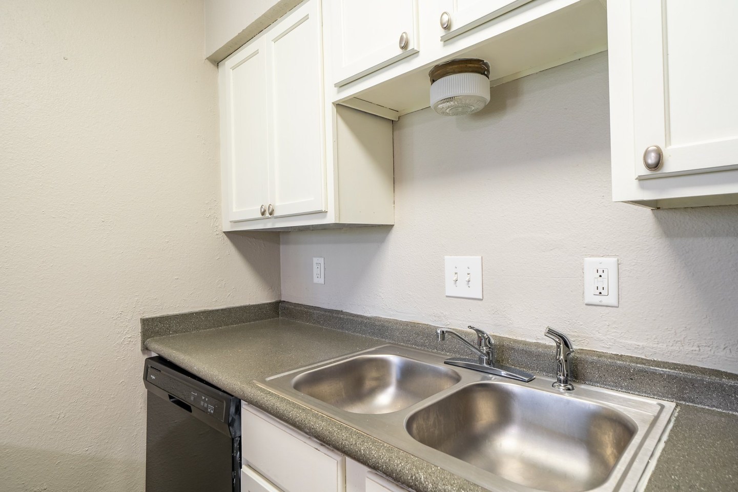 Finley Apartment Homes Image 6