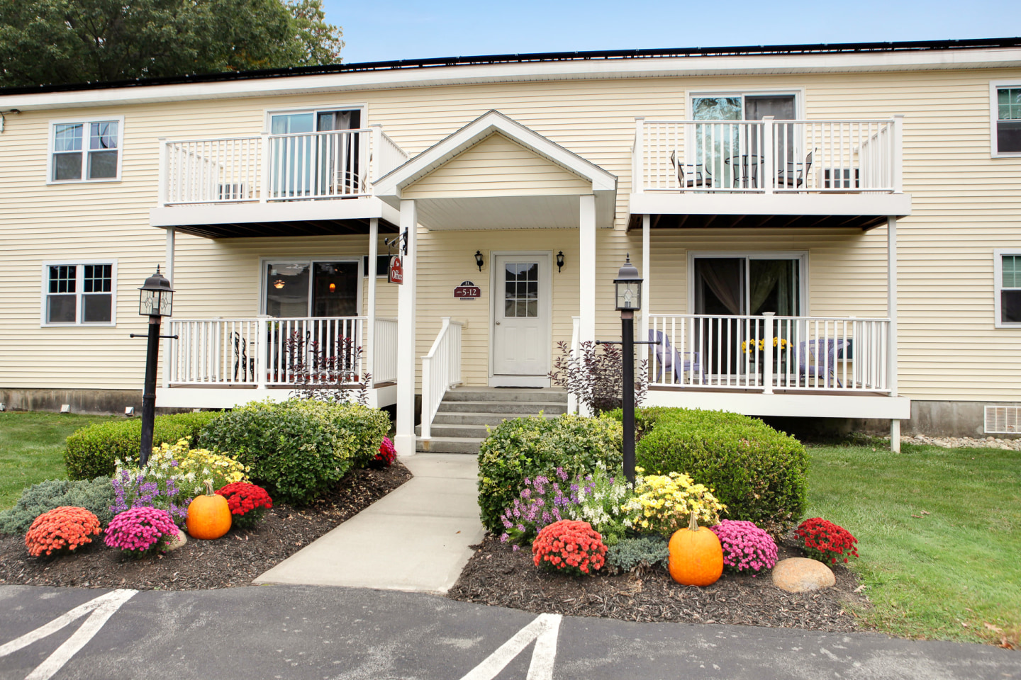 Saratoga Garden Apartments Image 2