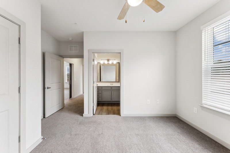 South and 20 Image 64