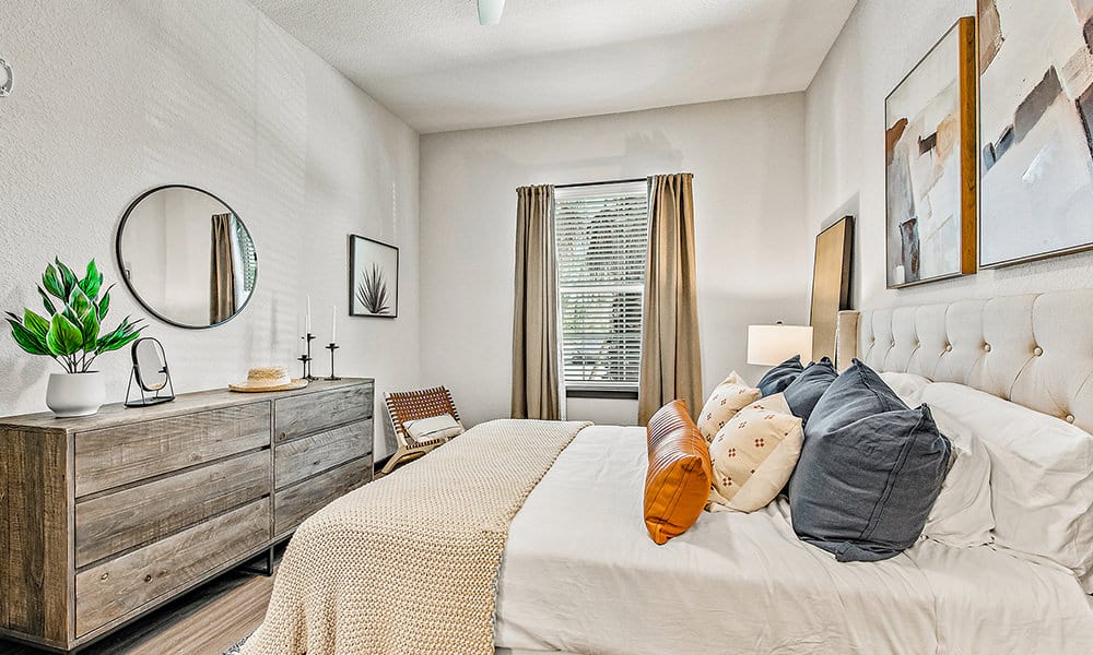 Cortland Santos Flats Image 6