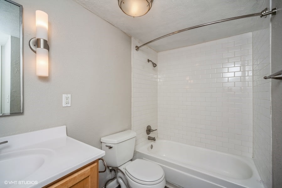 1190 S. Bellaire Image 13