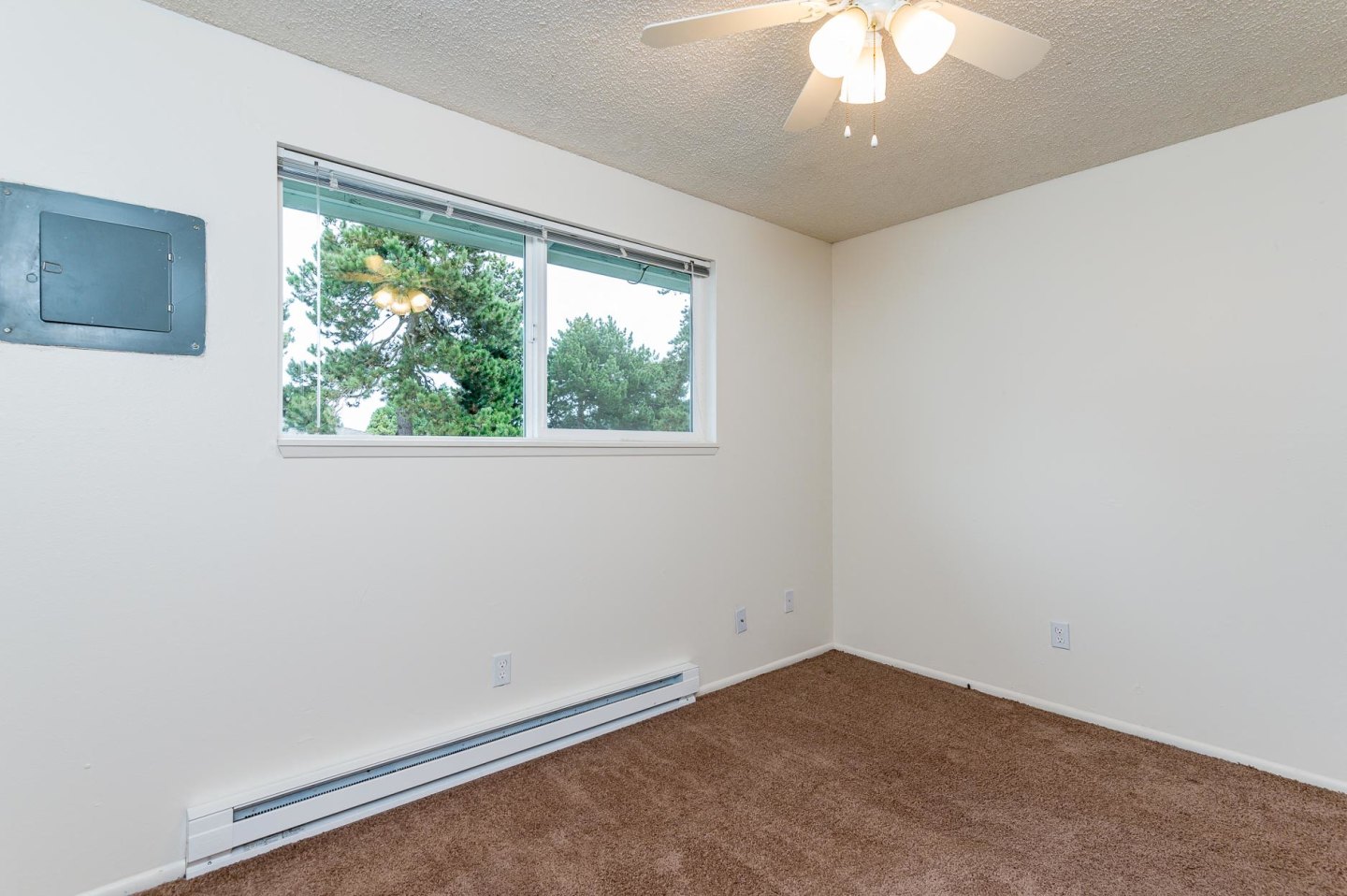 Pinewood Terrace Image 32
