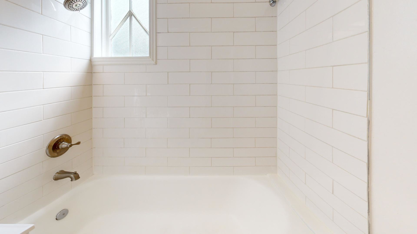 915 Pierce Image 17